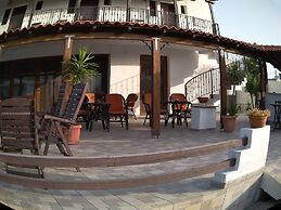 Skiathos Holiday House