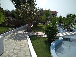 Skiathos Holiday House