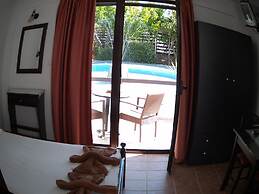 Skiathos Holiday House