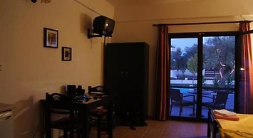 Skiathos Holiday House