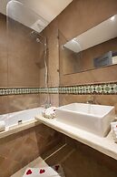 Malaya Suites & Villas