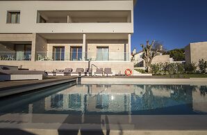 Somewhere Estoril Guesthouse