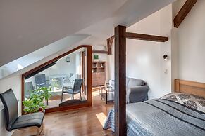 Selinor Old Town Apartments