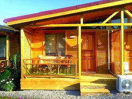 Mavi Yengec Bungalows and Hotel