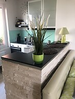 Bastien Studio near Airport