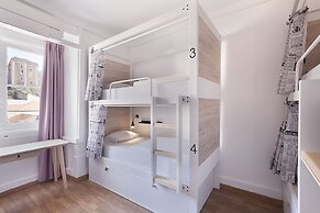 Goodmorning Solo Traveller Hostel