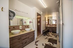 Goodmorning Solo Traveller Hostel