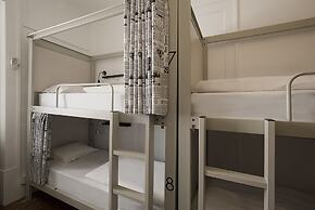 Goodmorning Solo Traveller Hostel