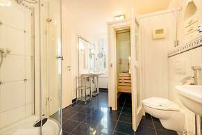 Villa Frigga & Villa Freia