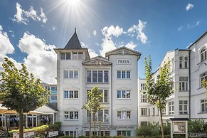 Villa Frigga & Villa Freia