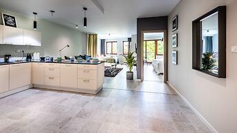 A11 Apartments & SPA Dermique