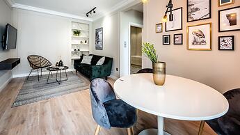 A11 Apartments & SPA Dermique