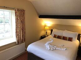 George Hotel