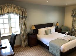 George Hotel