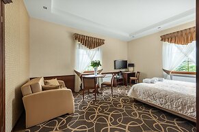 Hotel Dwór Choiny