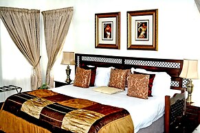 All Seasons Boutique Hotel