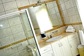 All Seasons Boutique Hotel