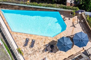 DOM Barra Hotel