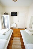 Green Coast Surfhouse