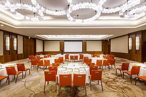 Crowne Plaza Muscat OCEC by IHG