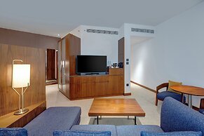 Crowne Plaza Muscat OCEC by IHG