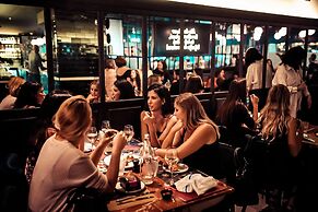 Crowne Plaza Muscat OCEC by IHG