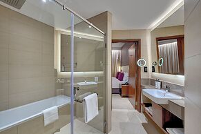 Crowne Plaza Muscat OCEC by IHG