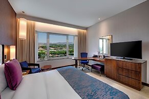 Crowne Plaza Muscat OCEC by IHG