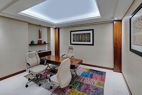 Crowne Plaza Muscat OCEC by IHG