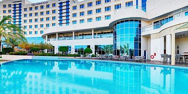 Crowne Plaza Muscat OCEC by IHG