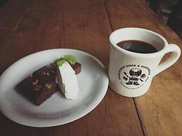 WORLDTRECK DINER & GUESTHOUSE - Pise - Hostel