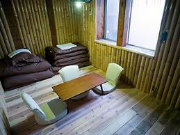 WORLDTRECK DINER & GUESTHOUSE - Pise - Hostel