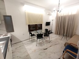 Salonikiou Beach Deluxe Apartments