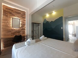 Salonikiou Beach Deluxe Apartments