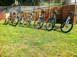 Salonikiou Beach Deluxe Apartments