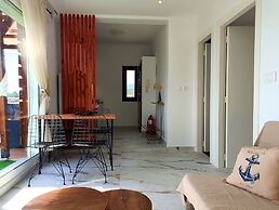 Salonikiou Beach Deluxe Apartments