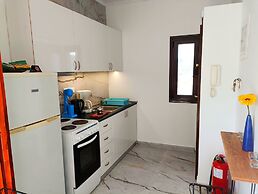 Salonikiou Beach Deluxe Apartments