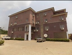 Gade Place Hotel