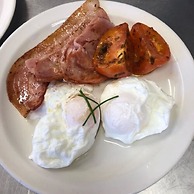 Ten Dollar Town Motel