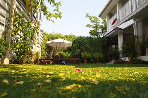 Barefeet Naturist Resort