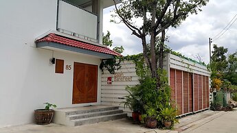 Barefeet Naturist Resort