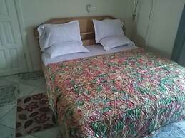 Royal Triangle Guest House