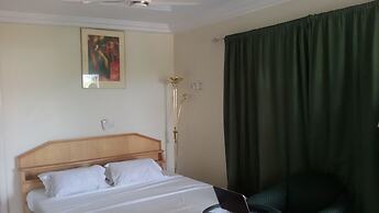 Royal Triangle Guest House