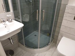 Koro de Varsovio - Ciasna 10