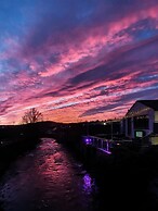 The Birchtree Hotel