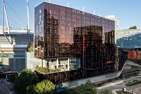 the DOUGLAS, Autograph Collection