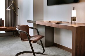 the DOUGLAS, Autograph Collection