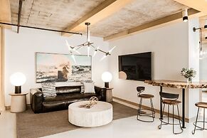 the DOUGLAS, Autograph Collection