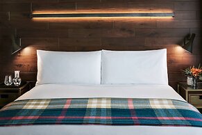 the DOUGLAS, Autograph Collection