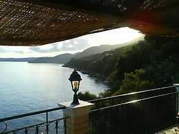 Oceanis Rooms Apartments